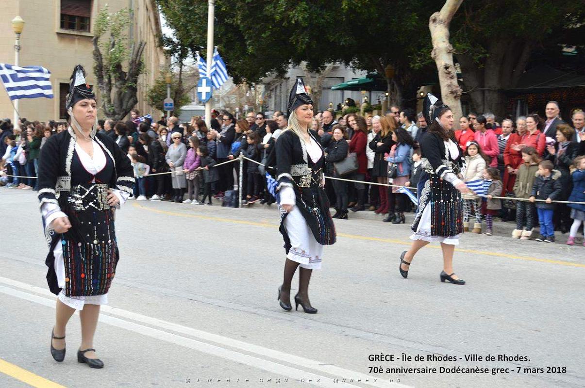 134- Rhodes- Defile Dodecanese grec.JPG